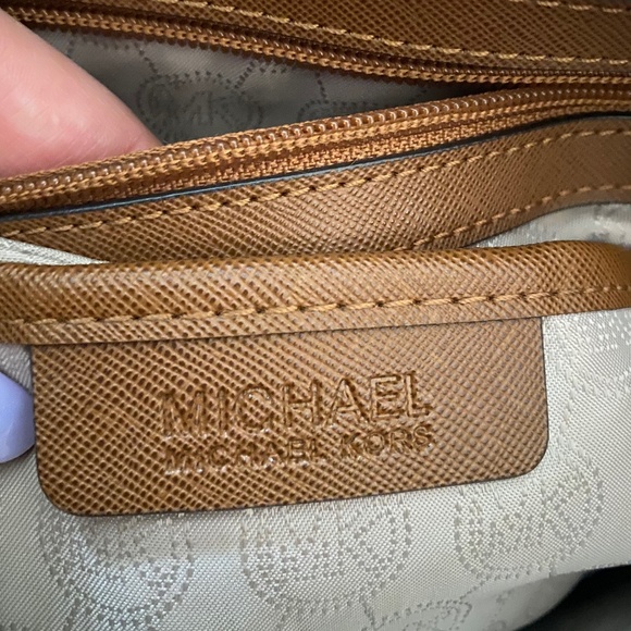 Michael Kors - Picture 3 of 3